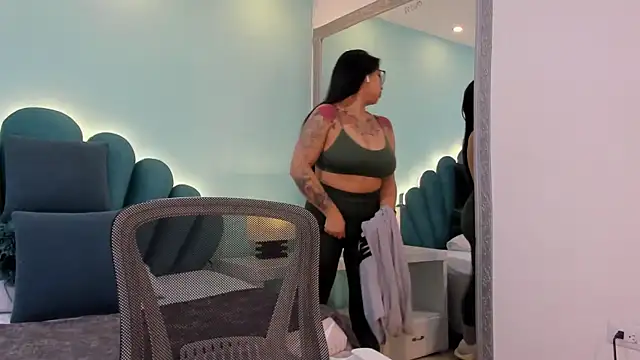 sharlott18 online show from 03/07/26, 02:47