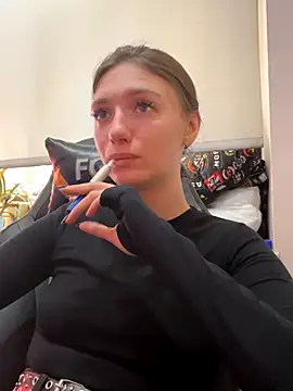 SwettyMolly online show from 09/16/25, 06:47