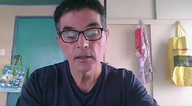 Snapshot of kavir-sebastien chatting on 02/17/25, 02:04 kavir-sebastien online show from 02/17/25, 02:04