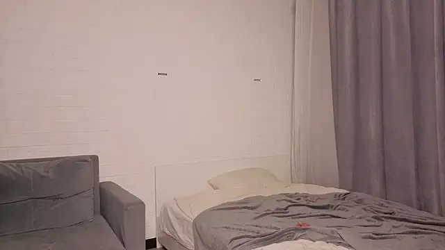 Ashley-Urban online show from 09/12/25, 02:33