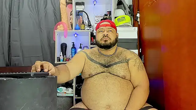 Latino bigcock online show from 02/26/25, 04:58
