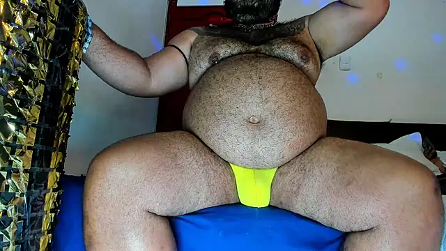 Snapshot of Latino_bigcock chatting on 05/28/26, 09:45 Latino bigcock online show from 05/28/26, 09:45