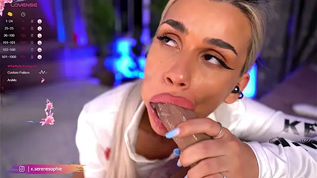 Snapshot of Serene_Sophiex chatting on 02/05/25, 04:27 Serene Sophiex online show from 02/05/25, 04:27