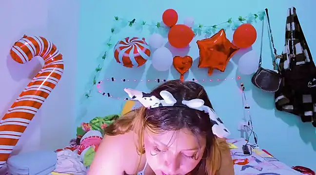 Snapshot of SofiaOlivares chatting on 12/29/24, 01:24 SofiaOlivares online show from 12/29/24, 01:24