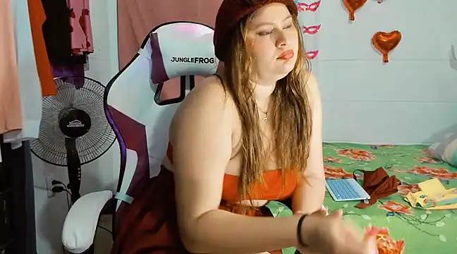 Snapshot of SofiaOlivares chatting on 02/05/25, 02:29 SofiaOlivares online show from 02/05/25, 02:29