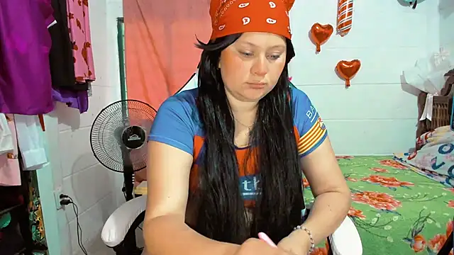 Snapshot of SofiaOlivares chatting on 02/07/25, 09:58 SofiaOlivares online show from 02/07/25, 09:58