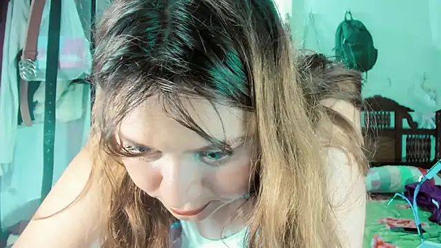 Snapshot of SofiaOlivares chatting on 02/23/25, 04:07 SofiaOlivares online show from 02/23/25, 04:07