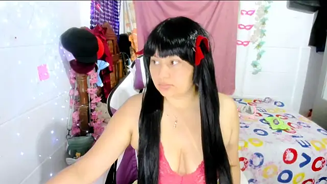 Snapshot of SofiaOlivares chatting on 12/21/25, 11:50 SofiaOlivares online show from 12/21/25, 11:50