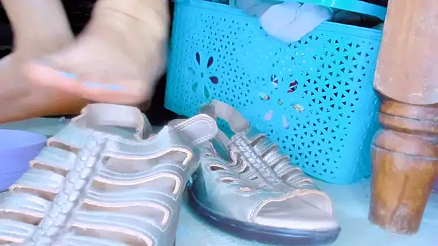 SofiaOlivares online show from 04/06/26, 11:16