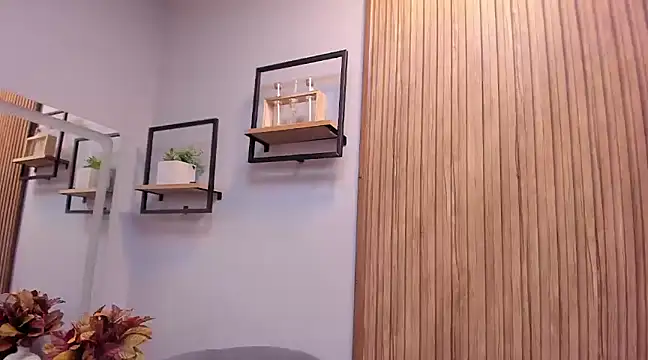 Snapshot of Eva_Macalliter chatting on 12/20/24, 09:32 Eva Macalliter online show from 12/20/24, 09:32