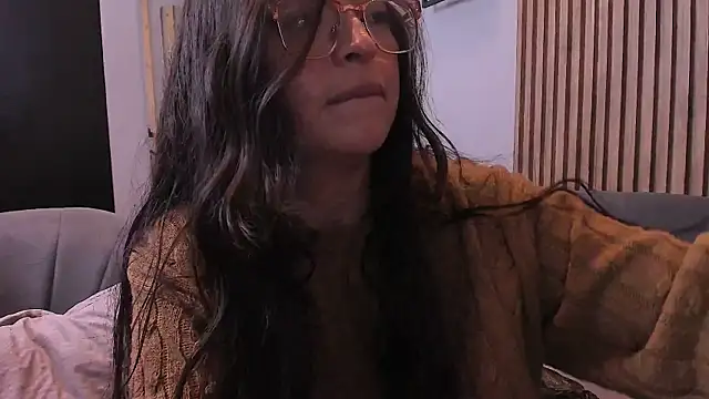 Snapshot of Eva_Macalliter chatting on 09/10/25, 01:33 Eva Macalliter online show from 09/10/25, 01:33