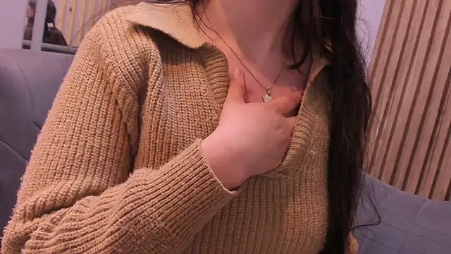 Snapshot of Eva_Macalliter chatting on 10/19/25, 03:07 Eva Macalliter online show from 10/19/25, 03:07