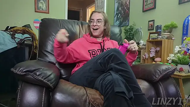 Linzy 19 online show from 01/19/25, 01:21