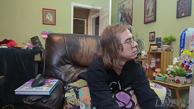 Linzy 19 online show from 01/21/25, 05:41