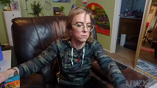 Linzy 19 online show from 02/01/25, 12:18