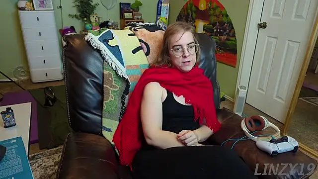 Linzy 19 online show from 03/05/25, 11:05