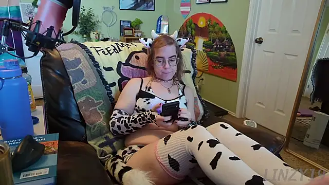 Linzy 19 online show from 03/13/25, 02:33