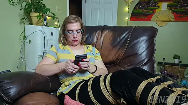 Linzy 19 online show from 09/14/25, 03:38