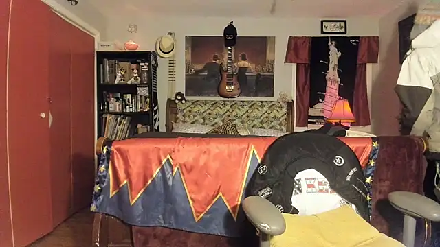 RoosterWabbit online show from 03/10/25, 12:40