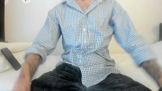 RoosterWabbit online show from 11/05/25, 06:52