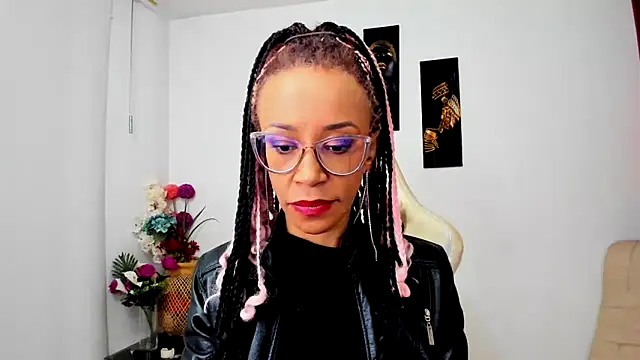 ScarlettMalbec online show from 03/12/25, 12:42