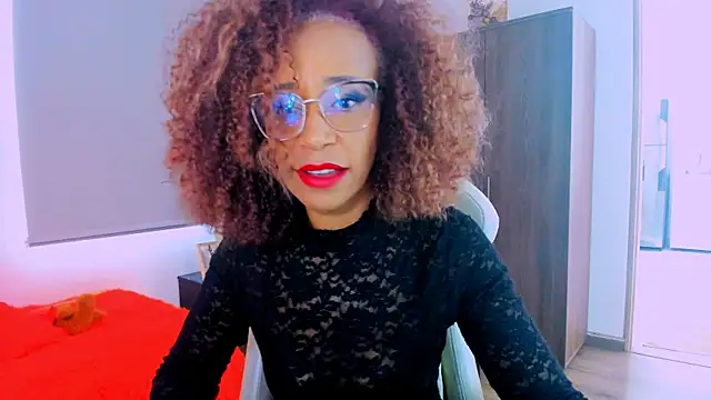 Snapshot of ScarlettMalbec chatting on 06/19/26, 08:34 ScarlettMalbec online show from 06/19/26, 08:34