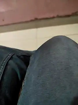 COUPLLE VILLAGE online show from 01/04/25, 04:01