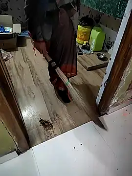 COUPLLE VILLAGE online show from 01/06/25, 03:31