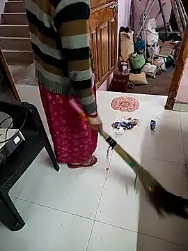 COUPLLE VILLAGE online show from 01/13/25, 03:45