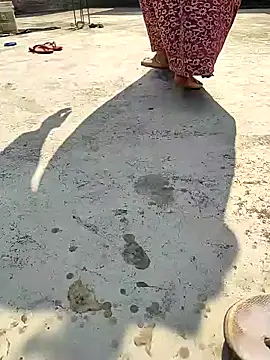 COUPLLE VILLAGE online show from 01/25/25, 06:23