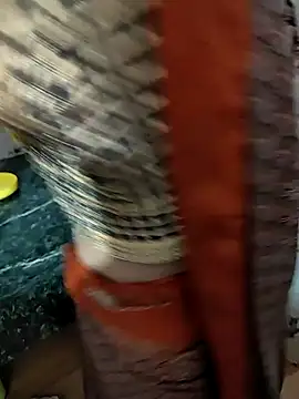 COUPLLE VILLAGE online show from 02/05/25, 10:51