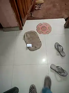 COUPLLE VILLAGE online show from 03/04/25, 10:35