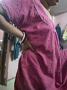 COUPLLE VILLAGE online show from 04/09/26, 03:17