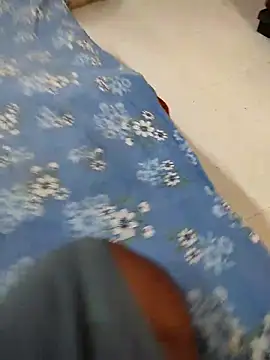 COUPLLE VILLAGE online show from 04/19/26, 03:28