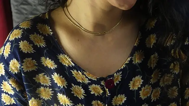 -AyeshaSinghania- online show from 09/11/25, 12:05