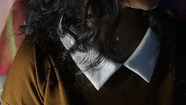 -AyeshaSinghania- online show from 10/04/25, 10:13