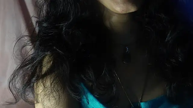 -AyeshaSinghania- online show from 10/07/25, 05:43