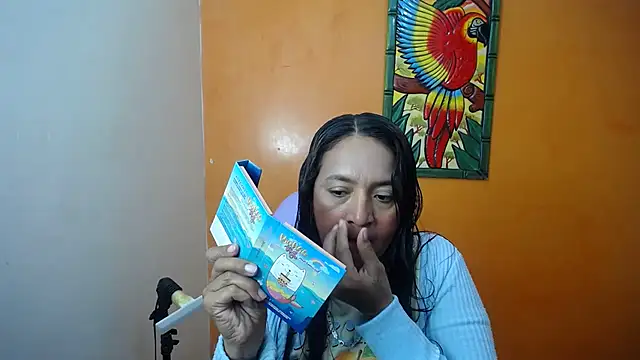 Snapshot of daleska_ayala_1 chatting on 02/03/25, 08:35 daleska ayala 1 online show from 02/03/25, 08:35