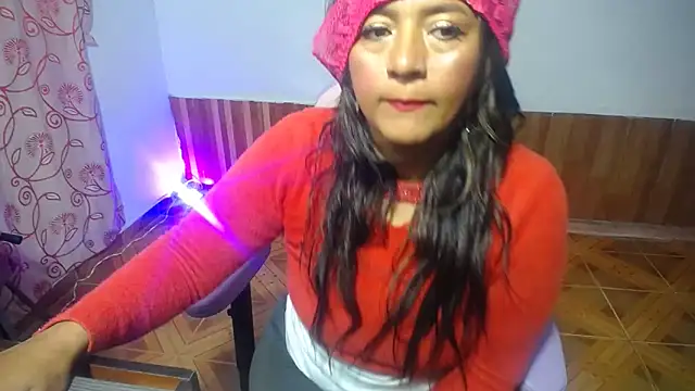 Snapshot of daleska_ayala_1 chatting on 02/22/25, 10:52 daleska ayala 1 online show from 02/22/25, 10:52