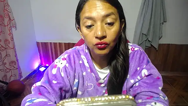 Snapshot of daleska_ayala_1 chatting on 02/25/25, 11:30 daleska ayala 1 online show from 02/25/25, 11:30