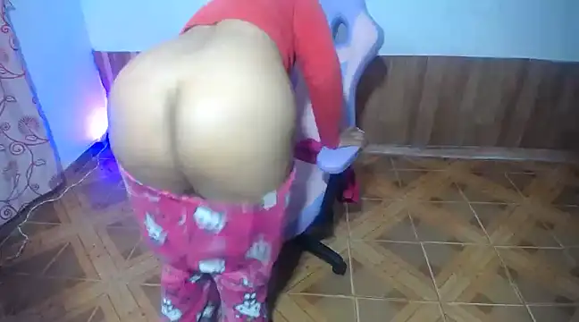 Snapshot of daleska_ayala_1 chatting on 03/01/25, 11:26 daleska ayala 1 online show from 03/01/25, 11:26