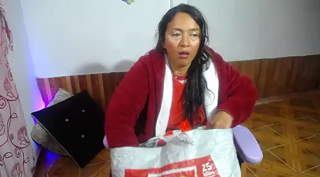 Snapshot of daleska_ayala_1 chatting on 03/18/25, 06:26 daleska ayala 1 online show from 03/18/25, 06:26