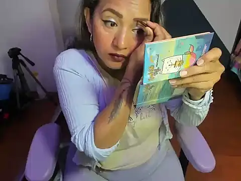 Snapshot of daleska_ayala_1 chatting on 10/13/25, 05:57 daleska ayala 1 online show from 10/13/25, 05:57