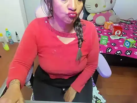 Snapshot of daleska_ayala_1 chatting on 11/08/25, 01:50 daleska ayala 1 online show from 11/08/25, 01:50