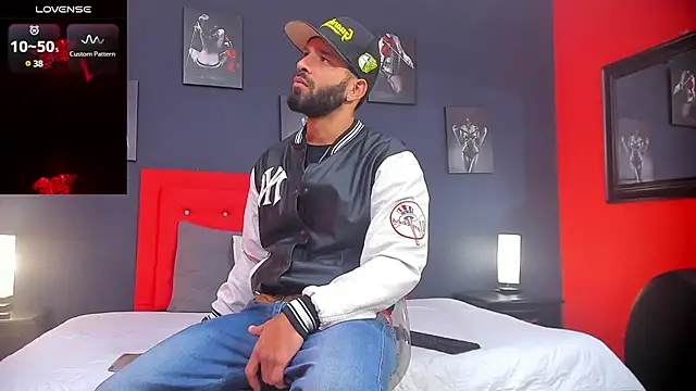 Thiagogomez online show from 12/19/24, 12:23