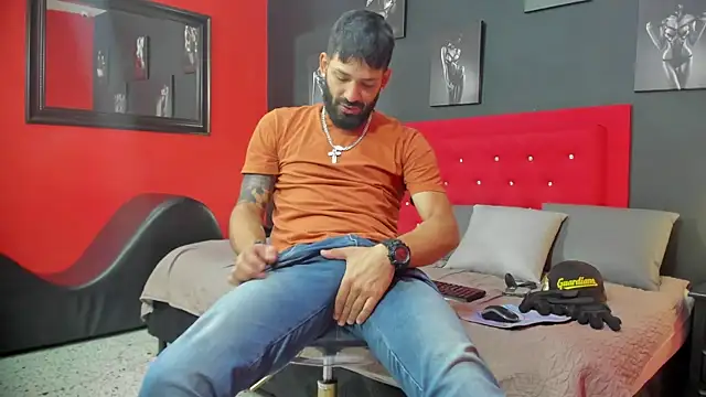 Thiagogomez online show from 09/30/25, 12:32