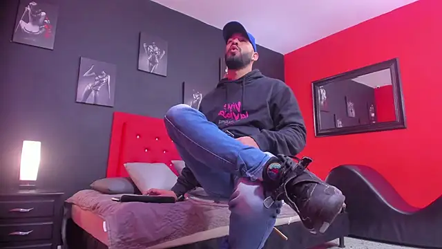 Thiagogomez online show from 11/27/25, 12:29