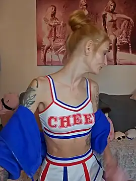 LessiaMia online show from 01/28/25, 10:45