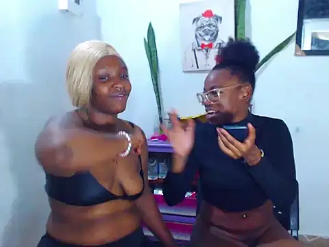 Snapshot of The_wickles_4443 chatting on 01/26/25, 01:09 The wickles 4443 online show from 01/26/25, 01:09