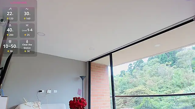 Helenbronwx online show from 11/23/25, 03:12